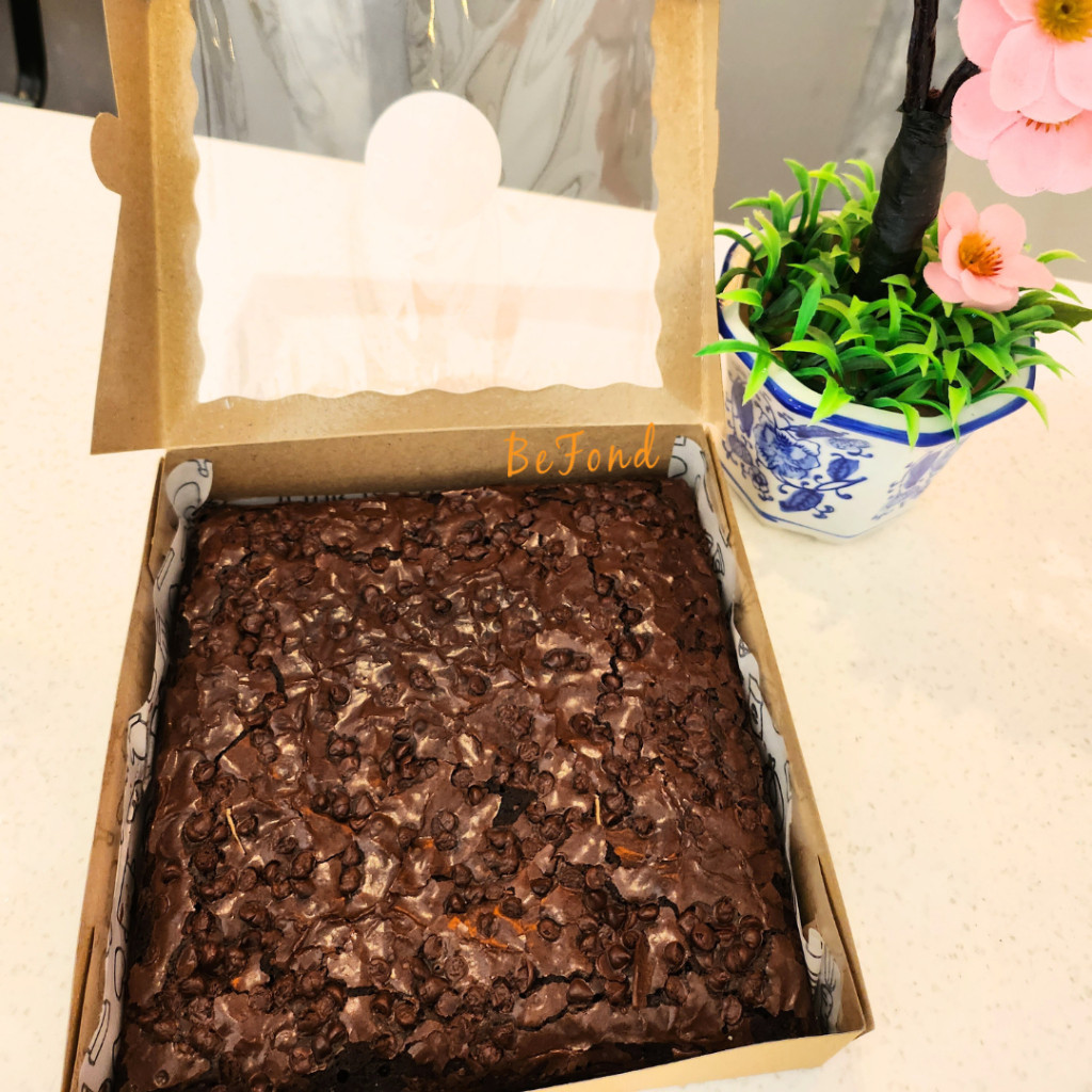 

Brownies Panggang Halal Handmade 20x20cm Mix Rasa