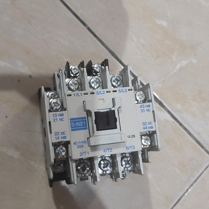KONTAKTOR/ CONTACTOR MITSUBISHI SN-21 SN21 BERKUALITAS