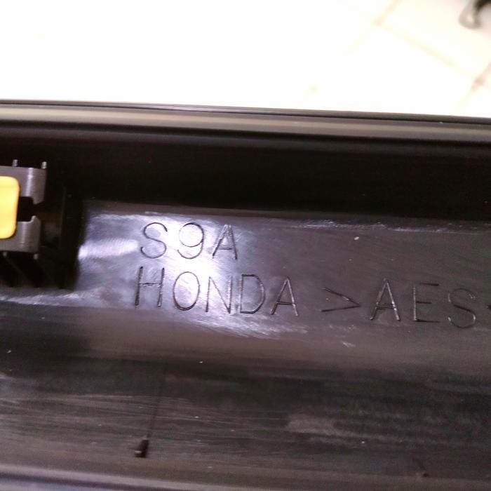 GARNISH ROOF ATAS DEPAN KIRI CRV GEN 2 2002-2006