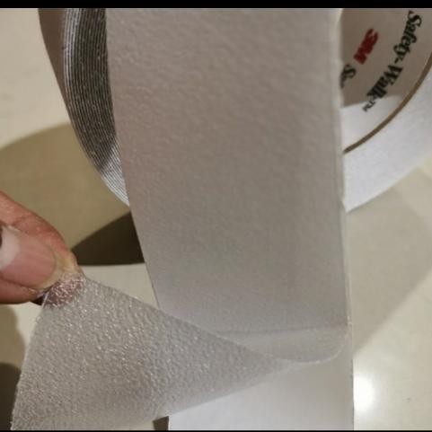3M-Anti Slip Putih Clear-Anti Licin Kamar Mandi 5cm