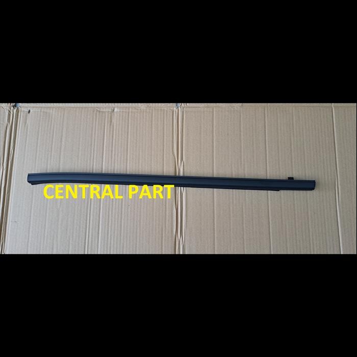 PELIPIT KARET KACA LIST KACA LUAR DEPAN JAZZ GD3 2004 2005 2006 2007