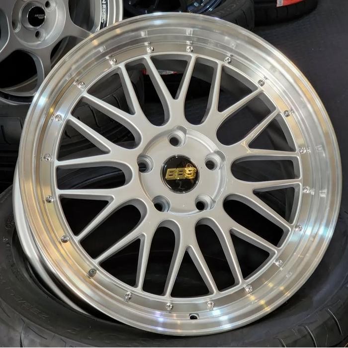 velg mobil r18 BBS LM LEBAR 8,5 ET 22 PCD 5X114,3 velg racing mobil ring 18 cocok untuk mobil Innova