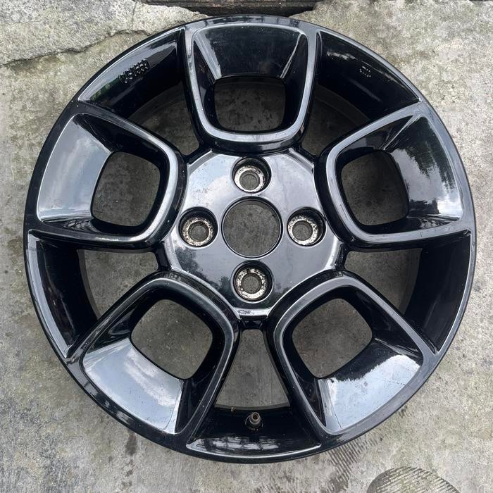 Velg suzuki ignis R15 original
