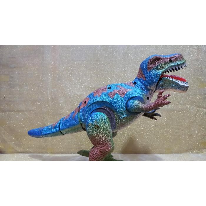mainan baterai dinosaurus t rex tyranosaurus warna hijau