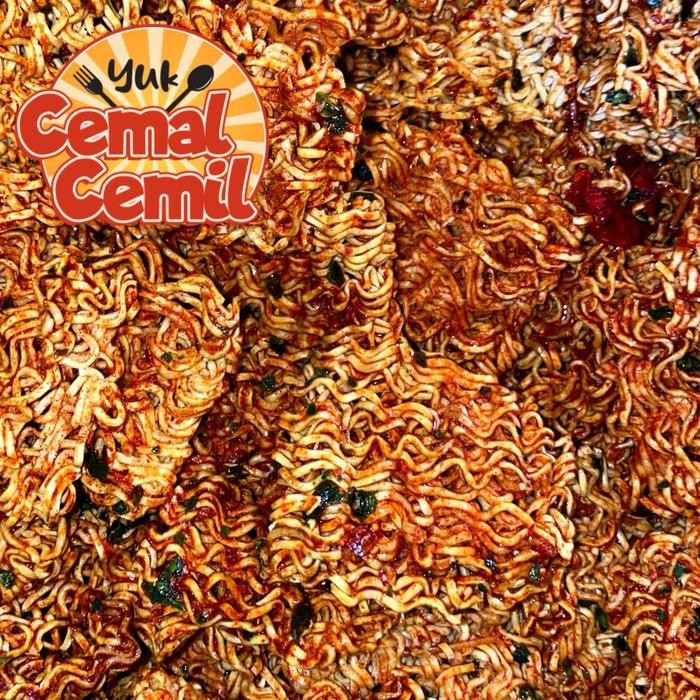 

New MIE PEDAS DAUN JERUK 500gram Cemilan