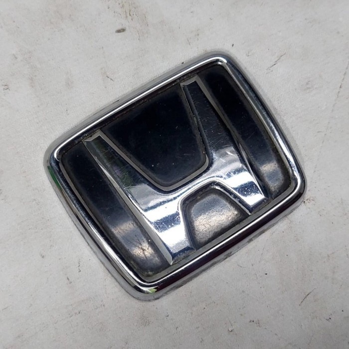 Emblem / Logo H Bagasi Belakang Honda Civic Lx - Grand Civic 1988-1991 Copotan