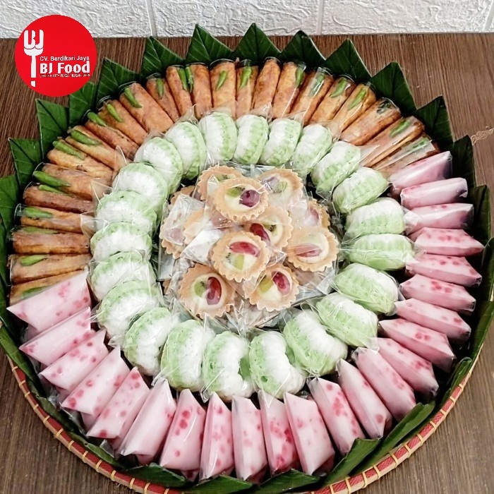

KUE TAMPAH TRADISIONAL / KUE BASAH BJ FOOD & CAKE 80 PCS KODE 1315