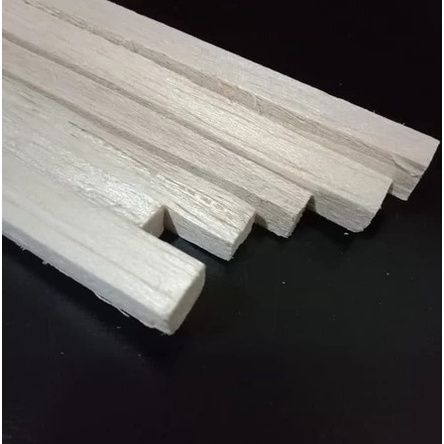 

Flashshow 3PCS Balsa stik 10mm x 15mm x 1meter kayu maket balsa strip