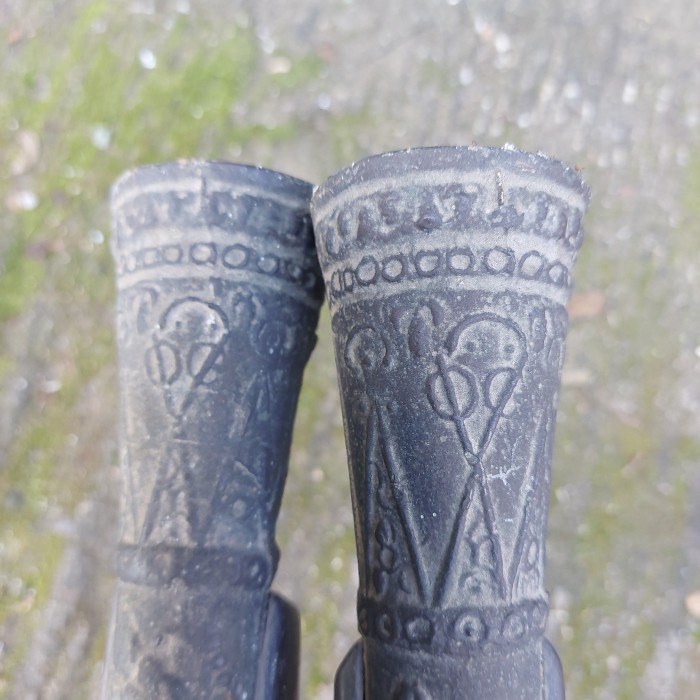 Sepasang Pajangan Antik Kuno Peninggalan Kompeni Voc