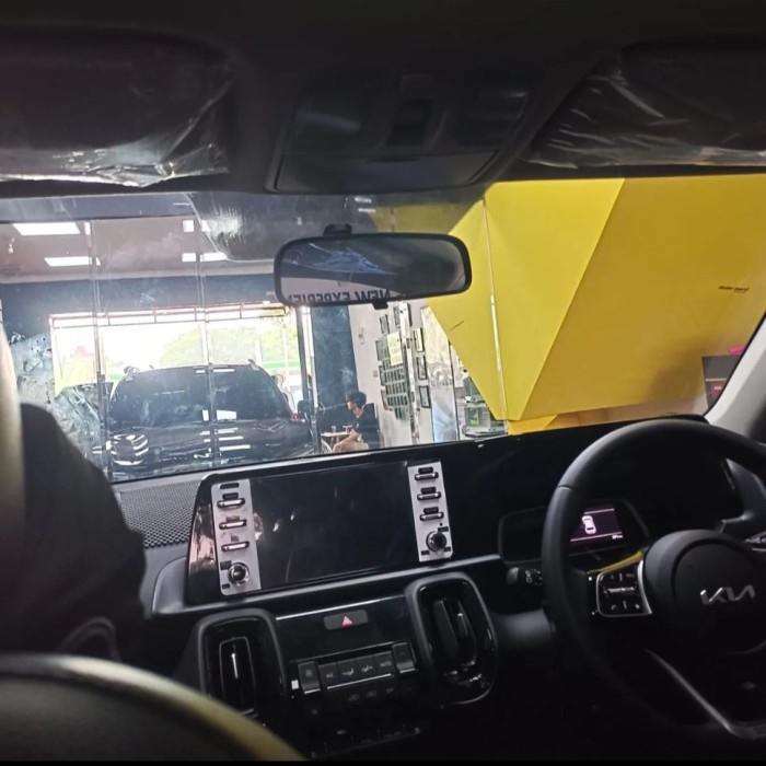 Ready Solargard Premium Black Phantom untuk Kaca Depan