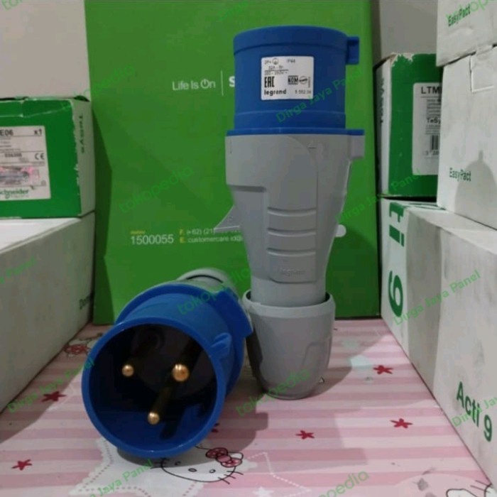 Legrand 3Pin 32A Plug