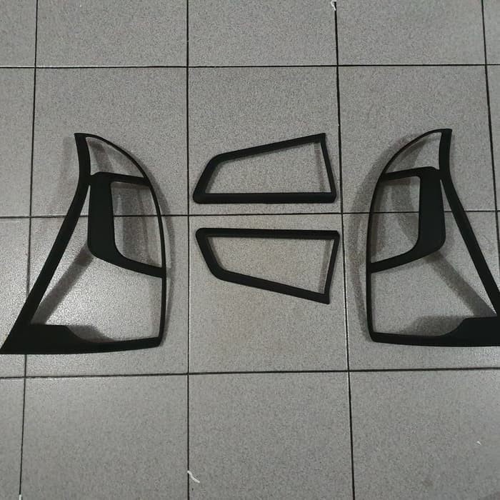 Grand avanza veloz 2015 - 2018 Garnish lampu depan belakang hitam doff
