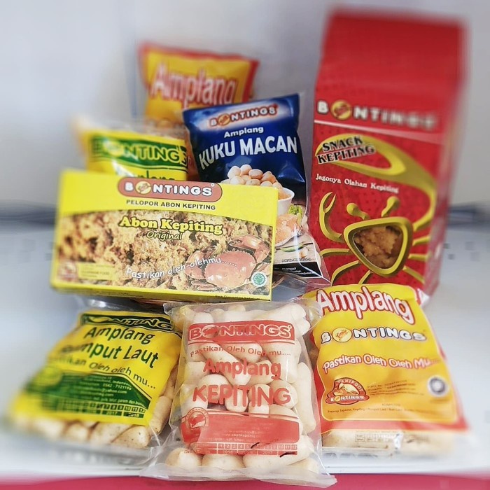 

BARANG TERLARIS Cemilan oleh-oleh bontings amplang abon kepiting snack campur [paket]