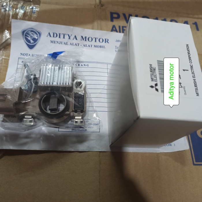 IC REGULATOR/ ALTERNATOR/ DINAMO AMPERE GRANDIS ORI MITSUBISHI ELECTRI