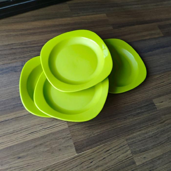 DISKON SUPER BLOSSOM PLATE TUPPERWARE ISI 4 GREEN HIJAU COD