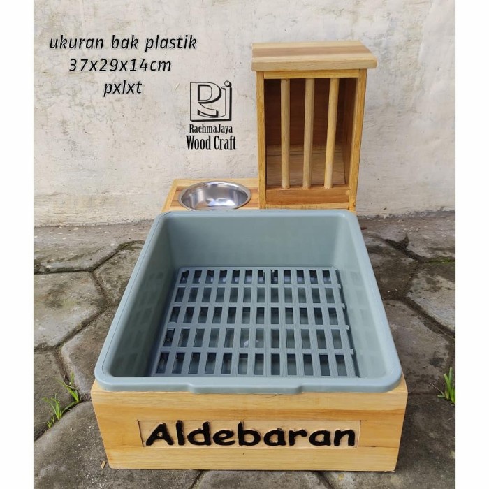 Pottybox kelinci alas plastik ada tempat hay, pelet dan pup
