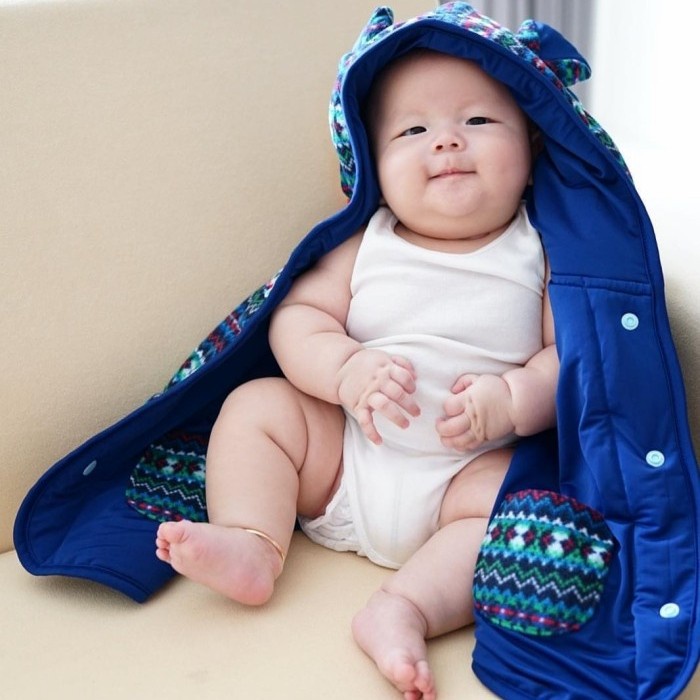 Paket Cuddle Me Baby Cape Selimut Jaket Bayi Set Fitted Booties