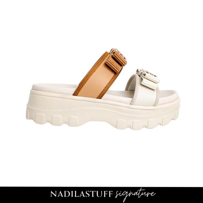 

Nadilastuff Signature Alice Wonderland Platform RAYA COLLECTION Sandal Wanita