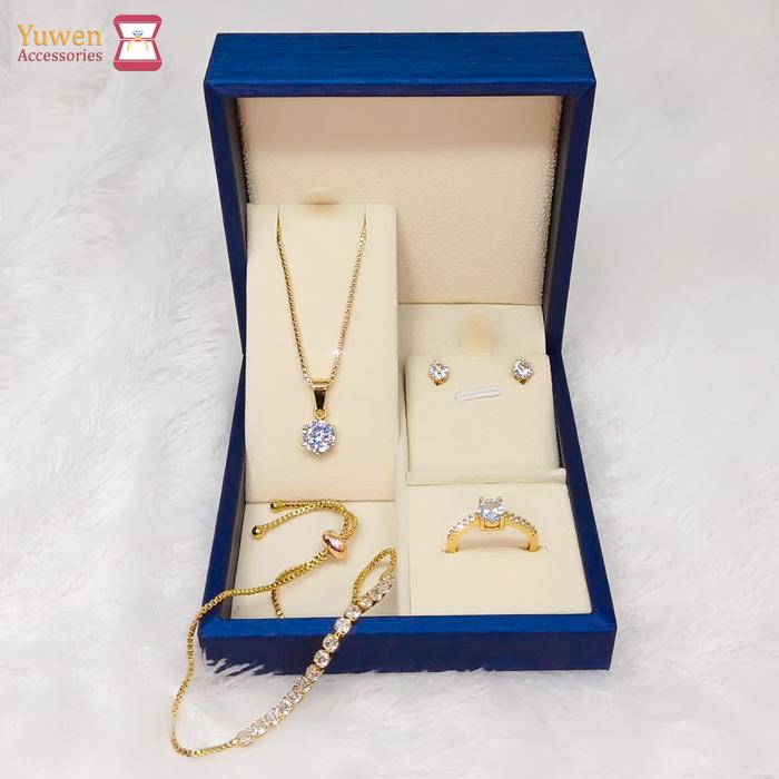 Satu Set Aksesoris Perhiasan Titanium Model Serut Mata Satu Jewellery Dewasa Emas Anti Alergi