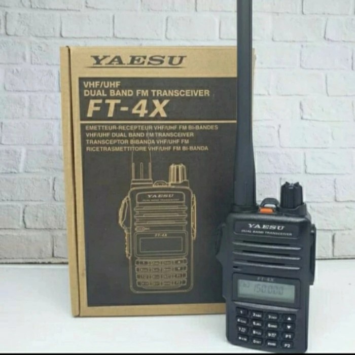 YAESU HT FT 4XR DUALBAND VHF UHF FT-4X