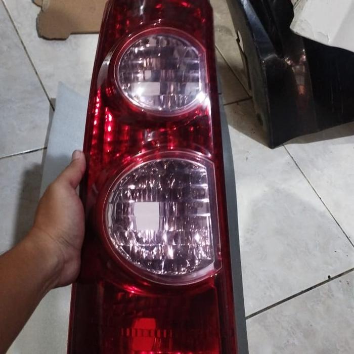 Tws - Stoplamp Lampu Belakang Mobil Avanza Xenia 2007-2011 Original