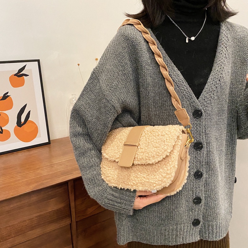 DSS Women's Shoulder Bag Messenger Weave Strap Saddle Armpit Bag High Quality Lamb Plush Fur Bag Des