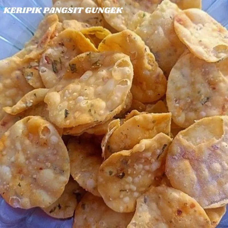

keripik pangsit pedas renyah enak 500gr