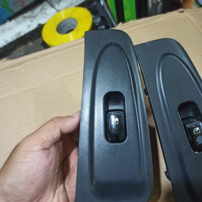 tombol power window hyundai h1 pintu depan kiri original