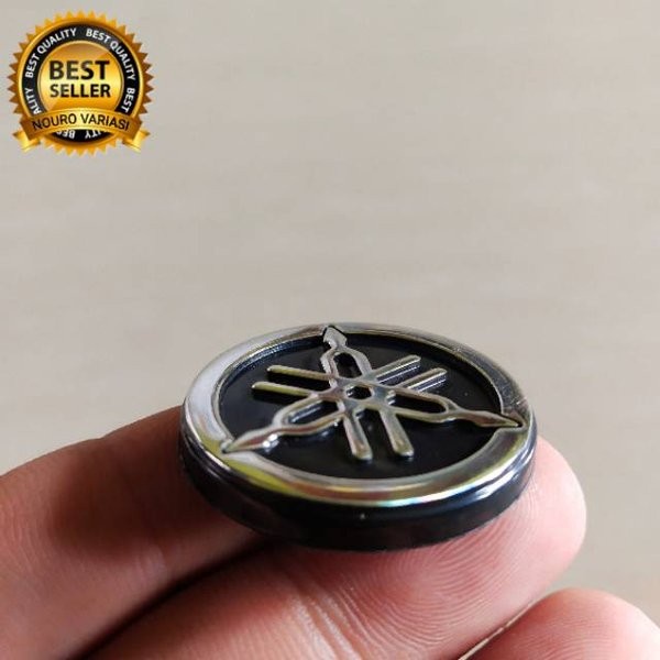 emblem timbul logo MIO garputala yamaha ukuran 3cm x 3cm mio jupiter z byson blkang f1zr mio gt J