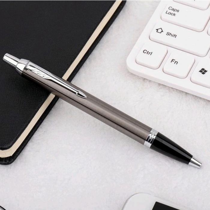 

Bollpoint Mewah Parker IM Ori Gratis Hard Box Dan grafir Nama Stationery Alat Tulis Kode 565