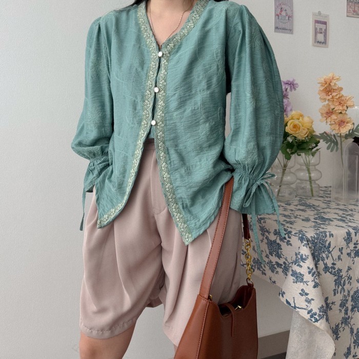 Promo Kanon - Ezra Kebaya Blouse (Part 2) - Blouse Kebaya Modern Motif Bordir Bunga