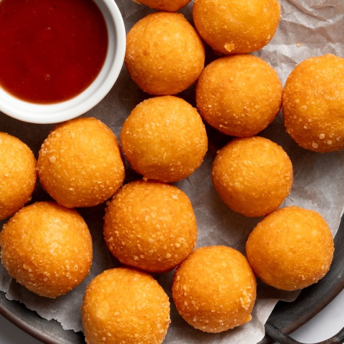 

Ready Fried Cheese Ball 32-35 Pcs