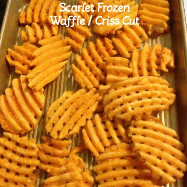 McCain French Fries Waffle Kentang Goreng Crosstrax Waffle Potato Crisscut Fries 2 Kg