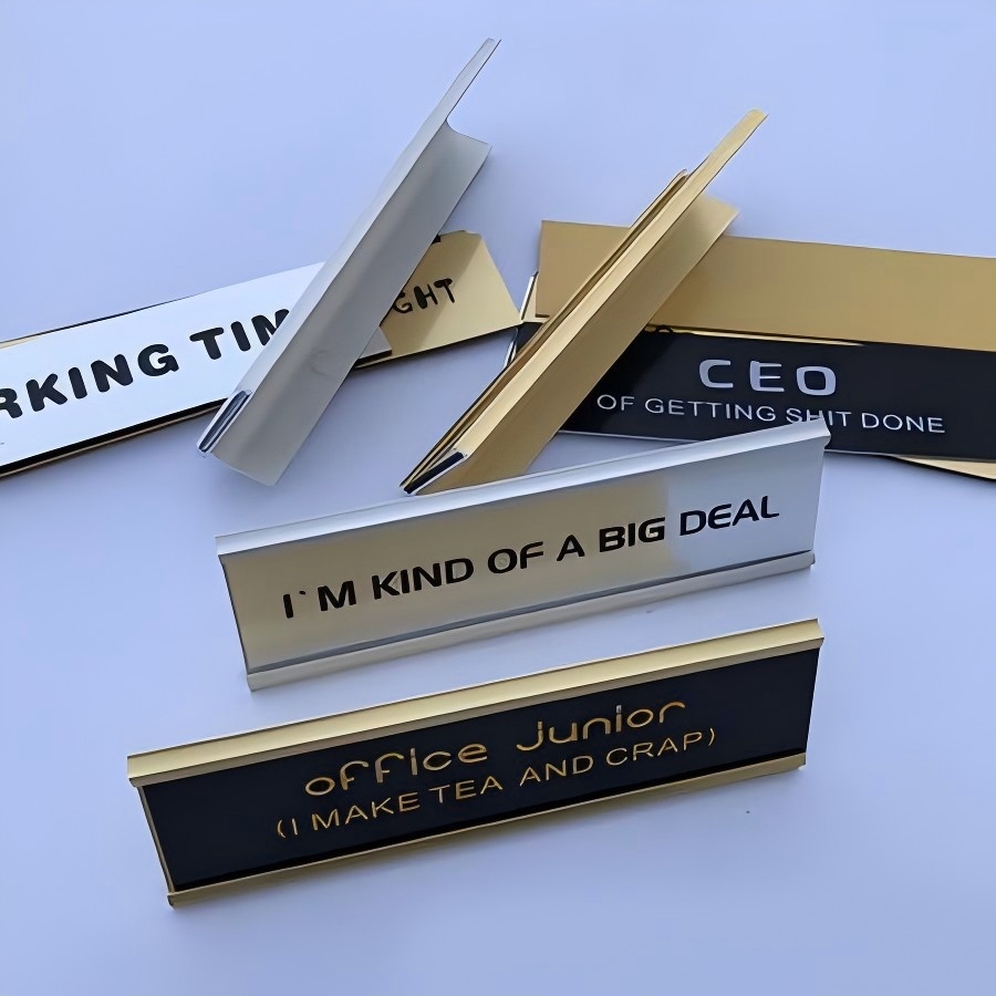 

Aluminium Name Plate Holder Papan Nama Meja Kantor Bisnis Kartu Name Tag Segitiga Table Nameplat