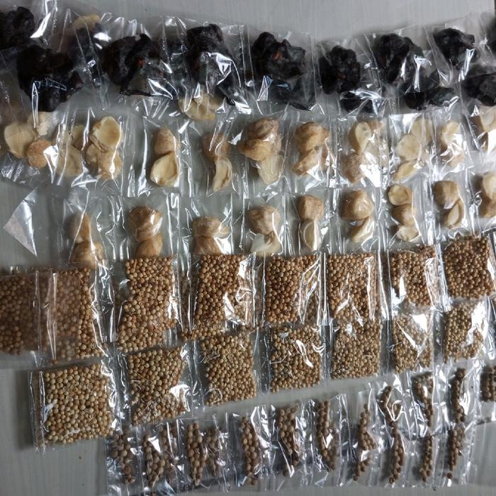

PREMIUM Paket 10 renceng bumbu dapur kering lada kemiri ketumbar as3m jawa baput dan teras!Masakan