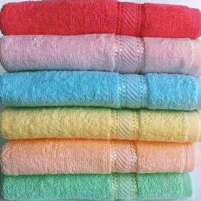 Handuk Dewasa Jumbo Merah Putih By Terry Palmer / Handuk Dewasa / Handuk Polos / Handuk Mandi /Hnduk