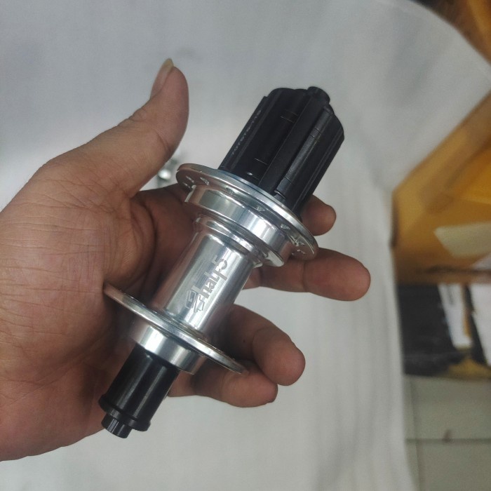HUB FREE HUB 28 HOLE GT HALF 5 SILVER OLD 74/100 KUALITAS TERBAIK