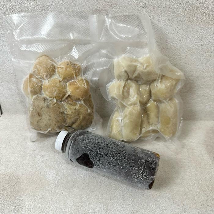 

terbaru !!! pempek ikan tenggiri paket a isi 20 ready