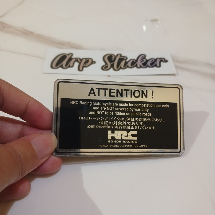 

PRODUK TERBATAS EMBLEM HUGGER SPAKBOR KOLONG AKRILIK