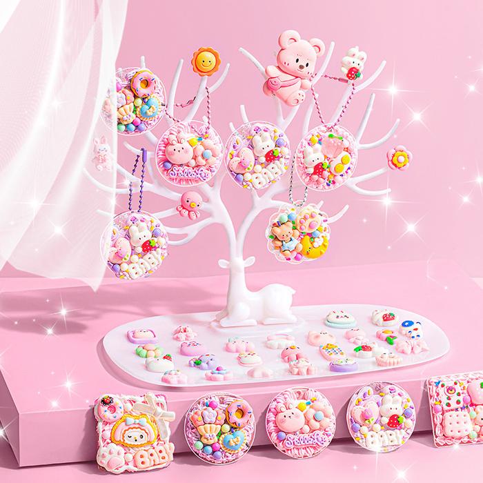 

HEMAT 826 Pcs DIY Cream Guka Stiker Set Mainan DIY Akrilik Keychain Set Kartun Guka Mainan Kotak