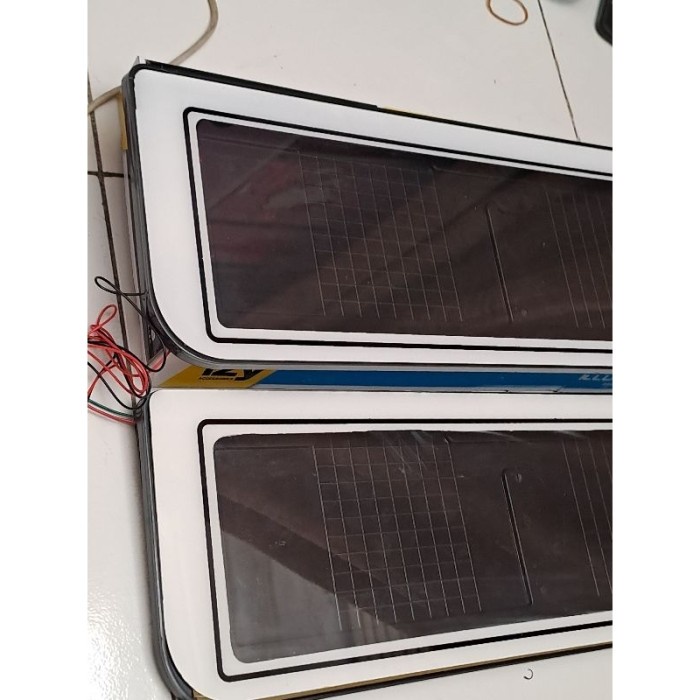 

STOK TERBATAS COVER PLAT NOMOR MOBIL IZY MIKA PUTIH - AKRILIK LAMPU LED ORIGINAL IZY