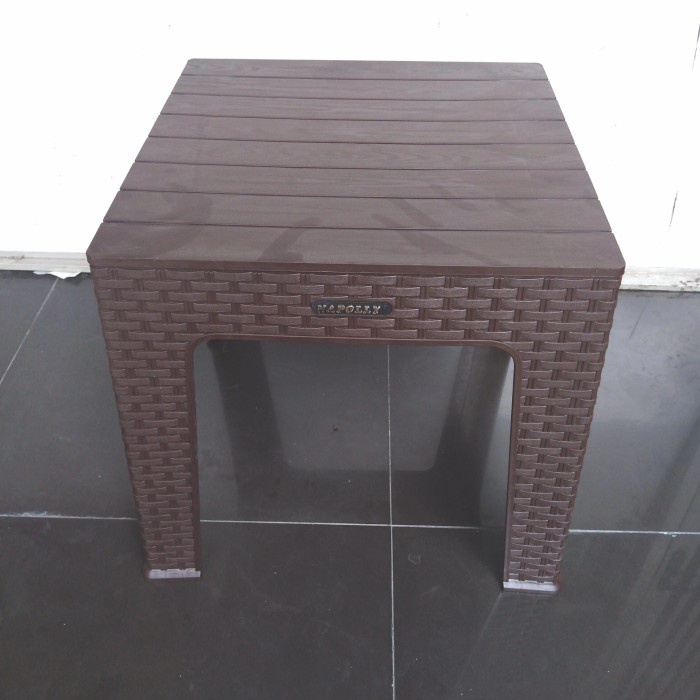 PREMIUM Meja Plastik Rotan Napolly