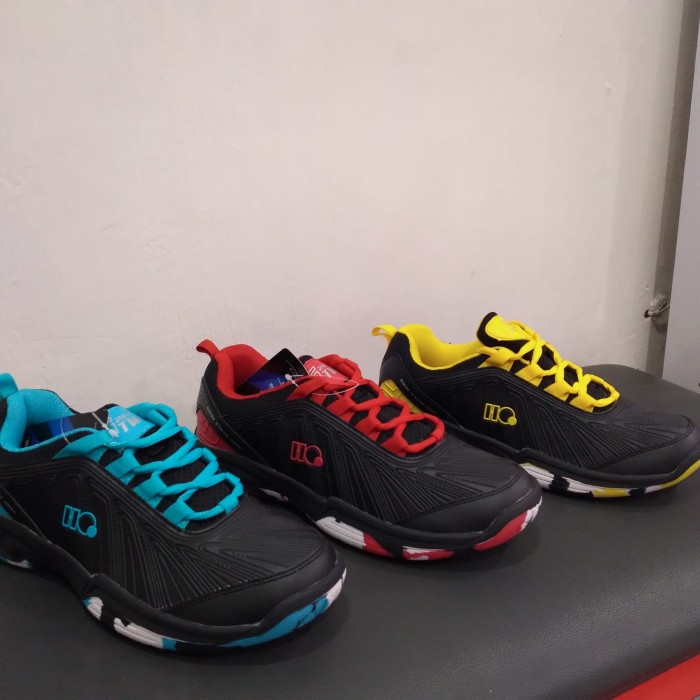PREMIUM sepatu badminton hiqua g two [FREE KAOS KAKI]