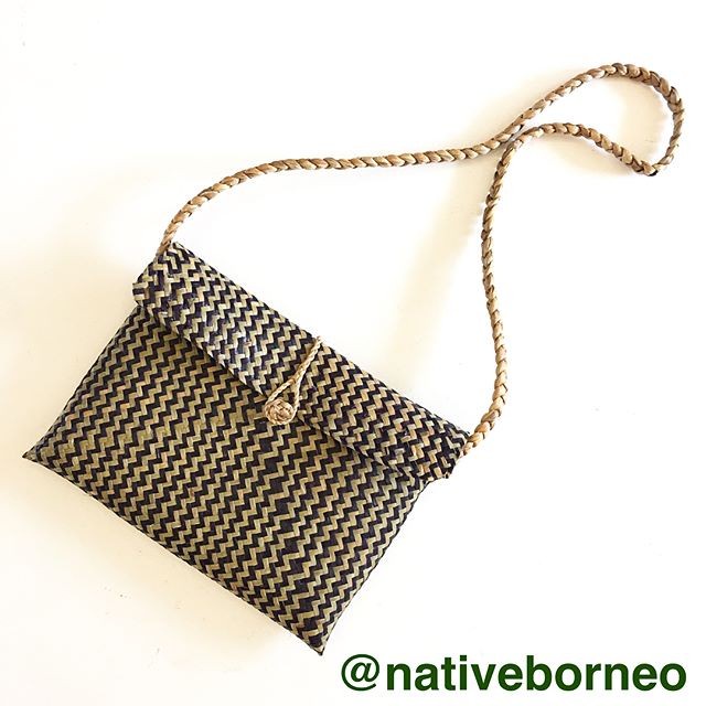 PREMIUM Tas Selempang Purun Motif, Sling Bag Anyaman Rotan Motif Dayak Etnik