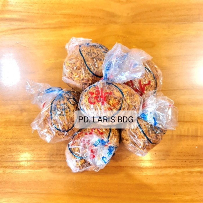 

(TopSeller) CHEN LIANG JI TELUR PITAN ISI 6 (TELUR BEBEK PIDAN/PHITAN/DUCK EGG)