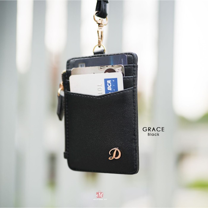 

pintar- Damelia Grace Lanyard Wanita