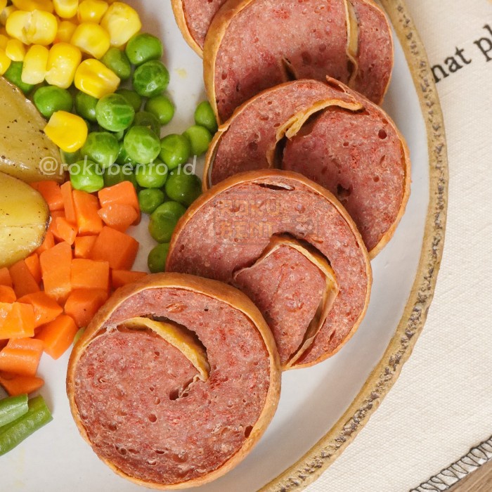 

Lezat- Beef Rollade isi 20 Roku Bento BDG