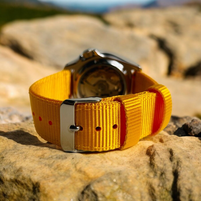 Ready Tali Jam Tangan Nylon Strap Quick Release Merah Putih Kuning 18Mm 20Mm 22Mm 24Mm