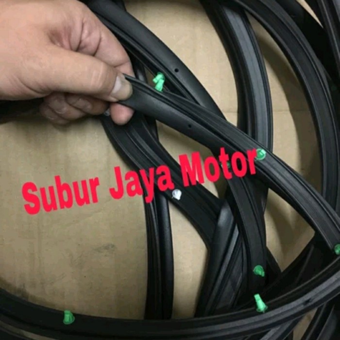 Spesial Karet Pintu Toyota Corolla Ke30 (4 Pintu)