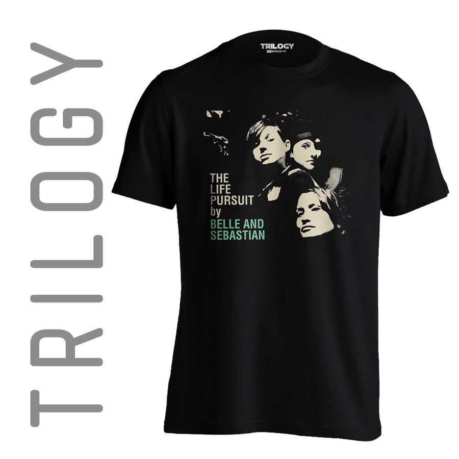 【Ori】TRILOGY DTG 0758 - BELLE AND SEBASTIAN - Kaos Premium - RETRO POP BAND